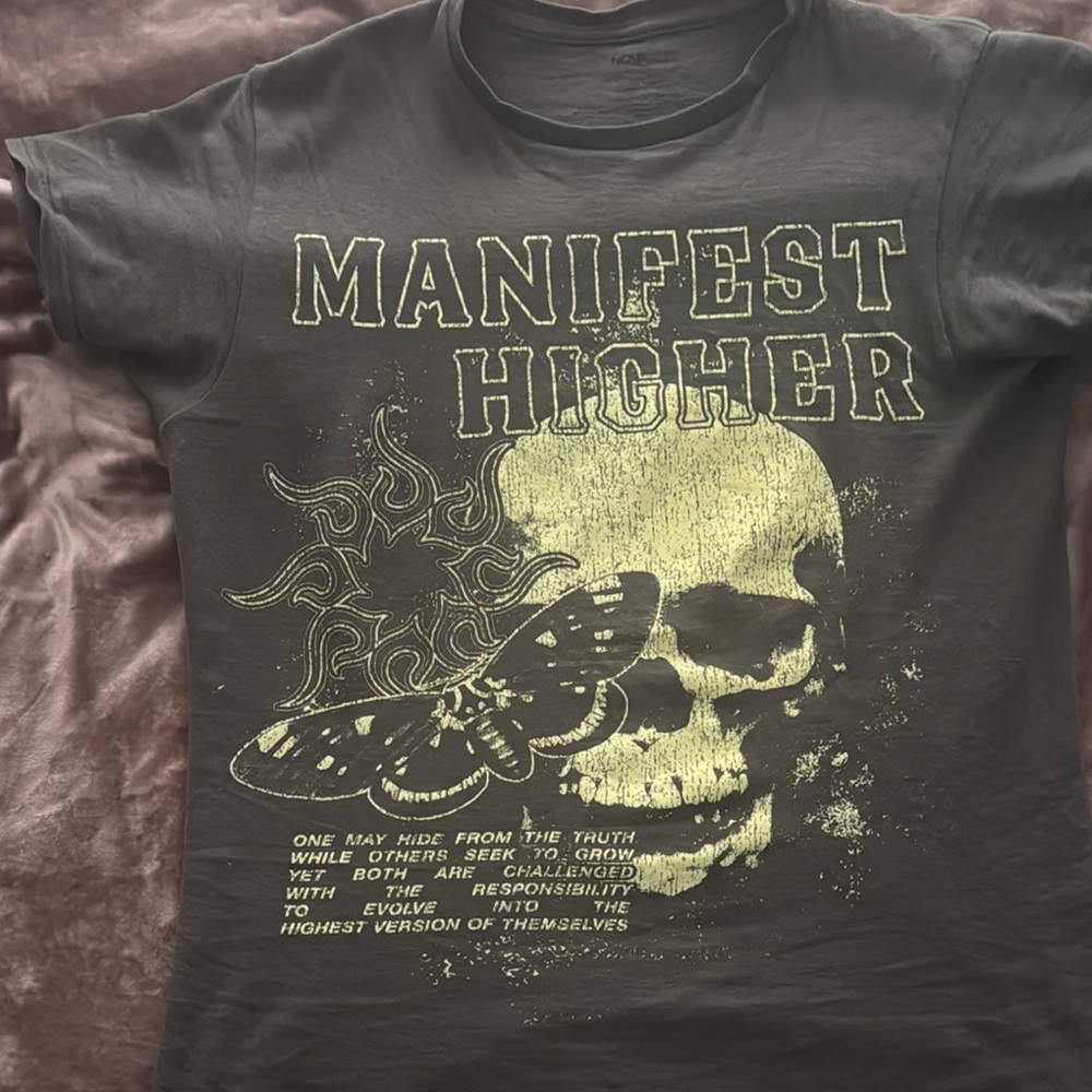 Fashion Nova Black Skull Graphic Tee